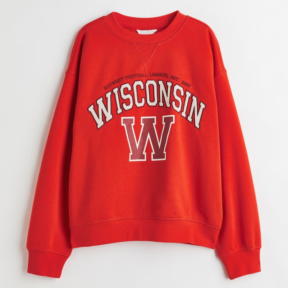 H&M Wisconsin Football 1962 Embroidered Sweatshirt Crewneck Size Large